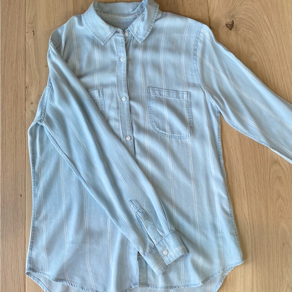 Rails blue and white striped button up in size medium - Picture 2 of 4